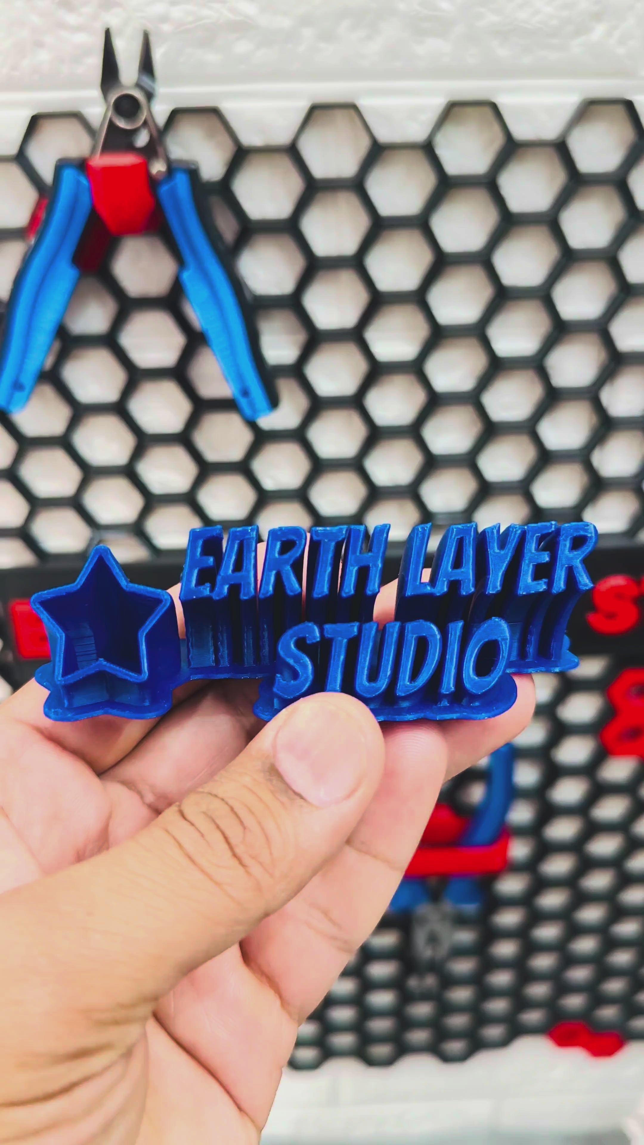 Custom Sweeping Name Plate – Personalized 3D Printed Desk Name Stand